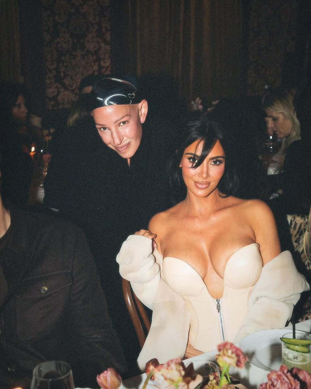 Access_Kardashian_16~0.jpg