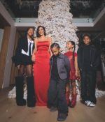 Access_Kardashian_13~3.jpg