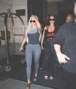 Access_Kardashian_3~0.jpg