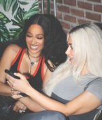 Access_Kardashian_4~0.jpg