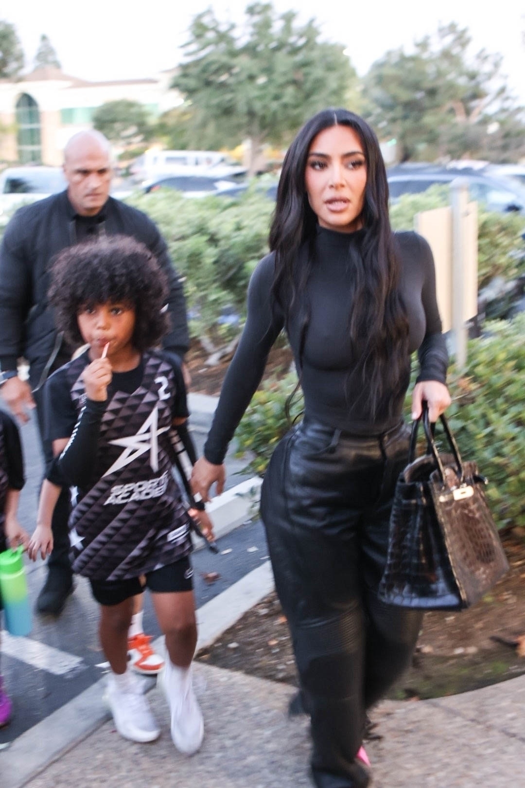 Access_Kardashian_08.jpg