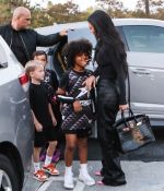 Access_Kardashian_04.jpg