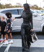 Access_Kardashian_05.jpg