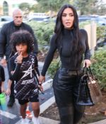 Access_Kardashian_08.jpg