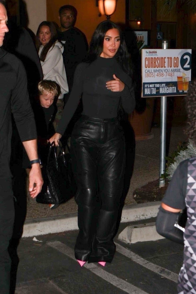Access_Kardashian_04.jpg