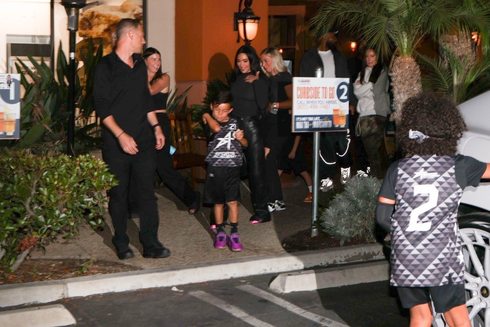 Access_Kardashian_05.jpg