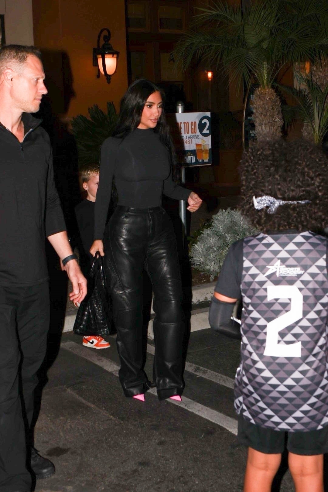 Access_Kardashian_06.jpg