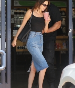 Access_Kardashian_001.jpg