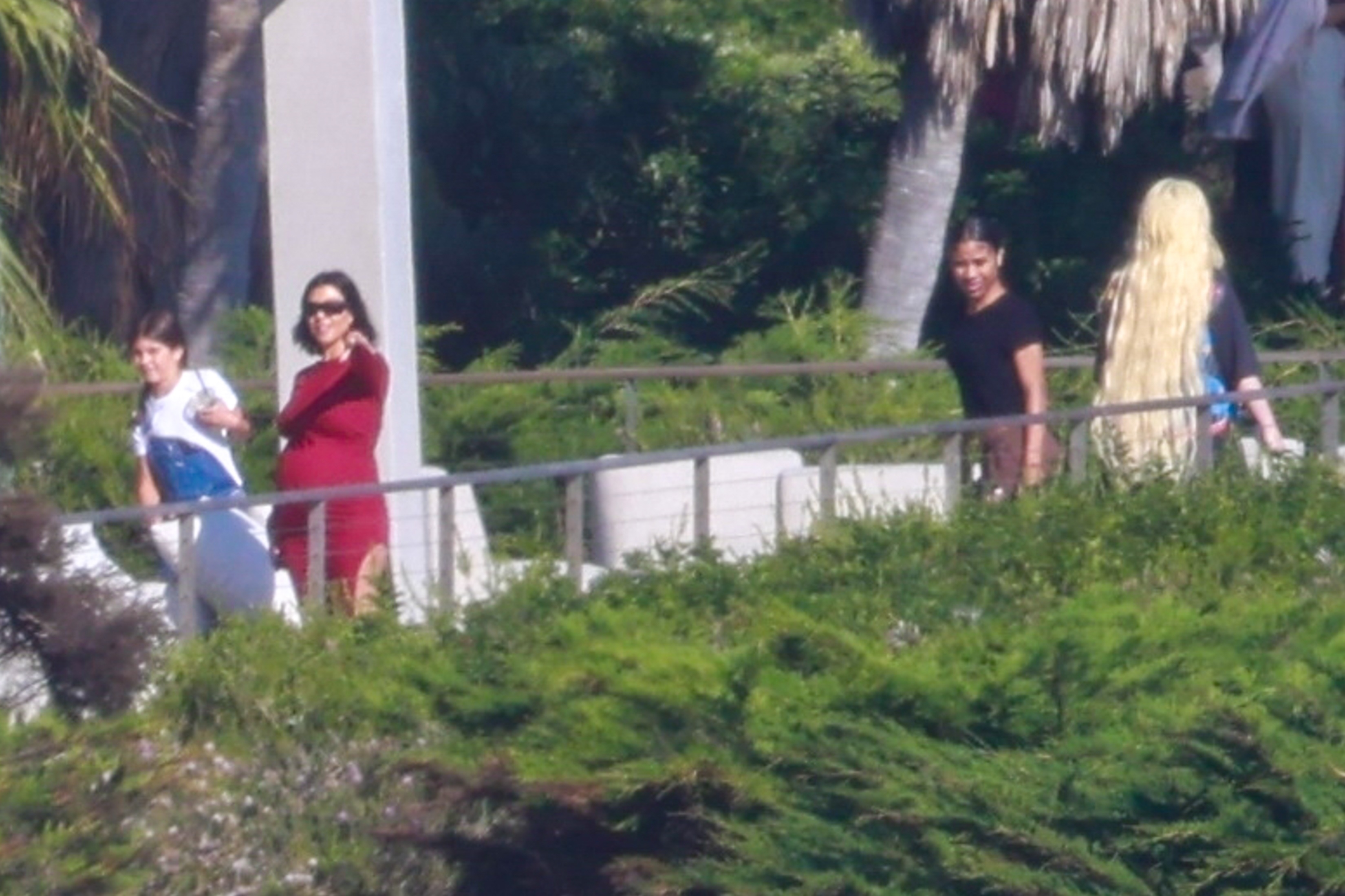 Access_Kardashian_03.jpg