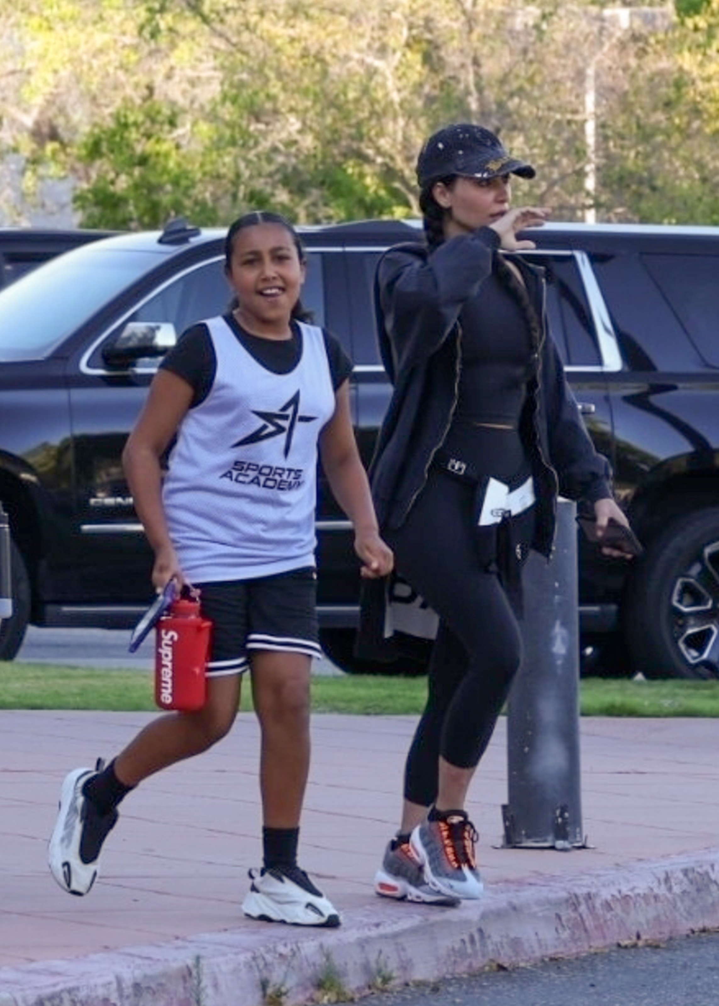 Access_Kardashian_04.jpg