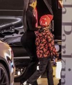 Access_Kardashian_07.jpg