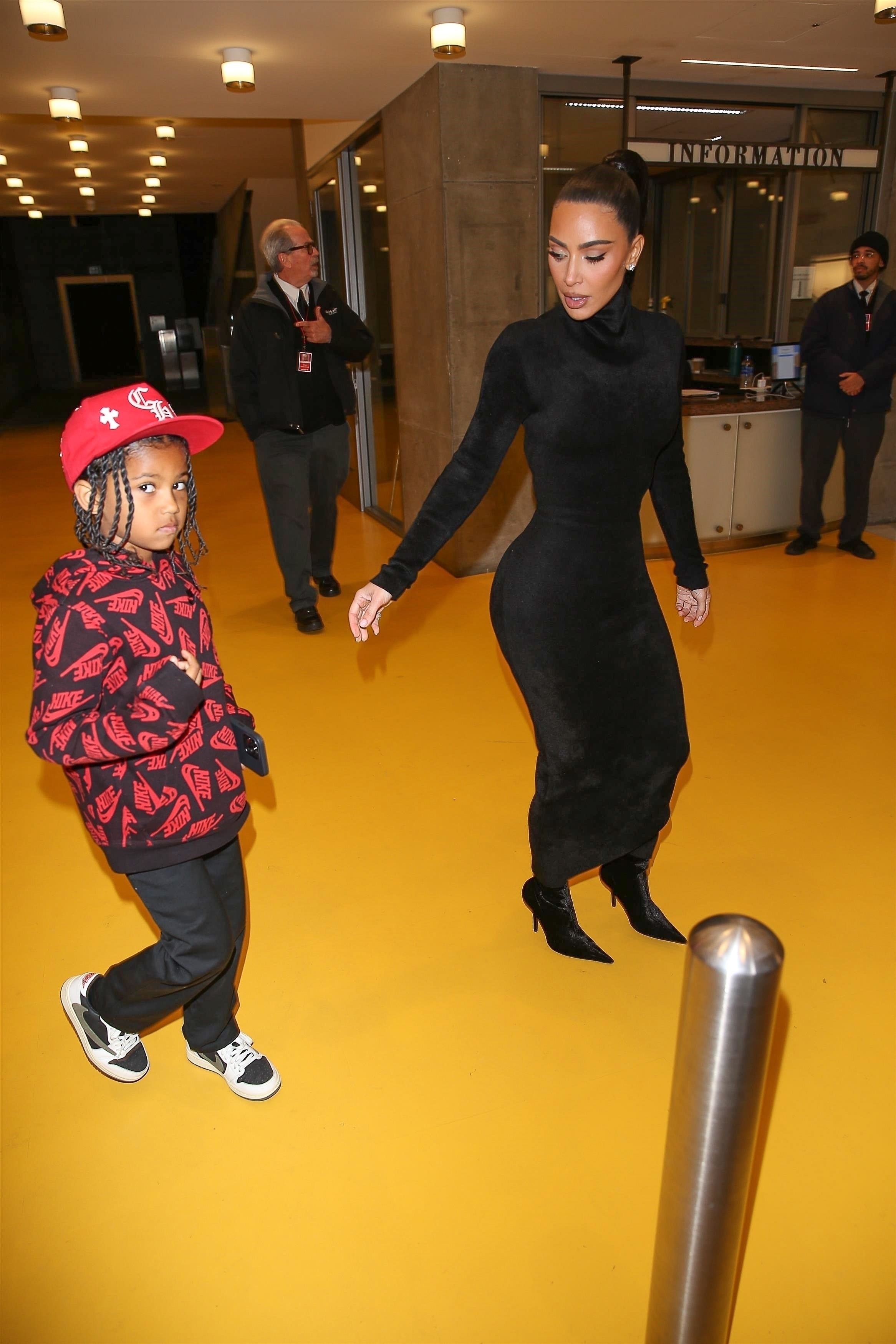 Access_Kardashian_018.jpg