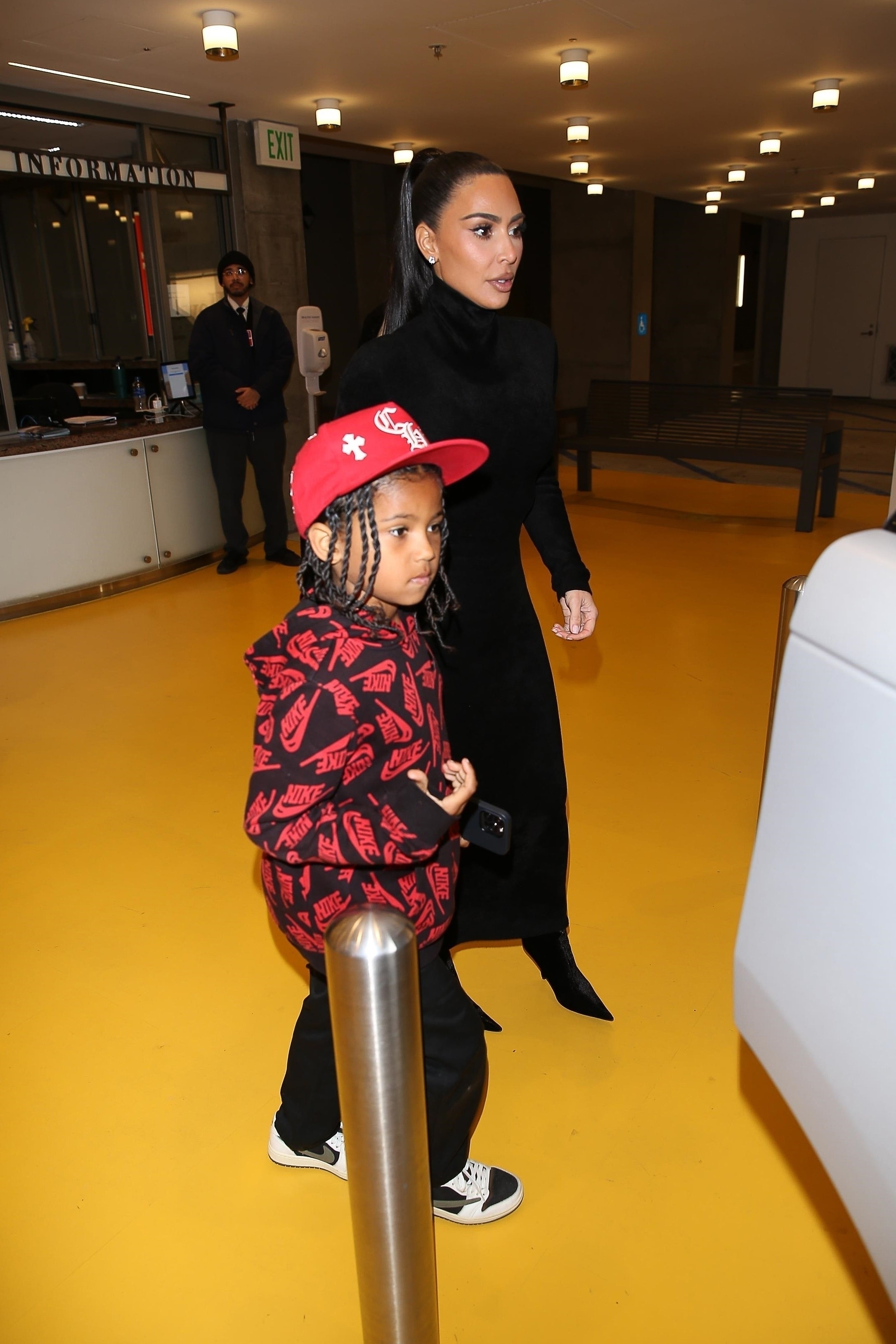 Access_Kardashian_021.jpg