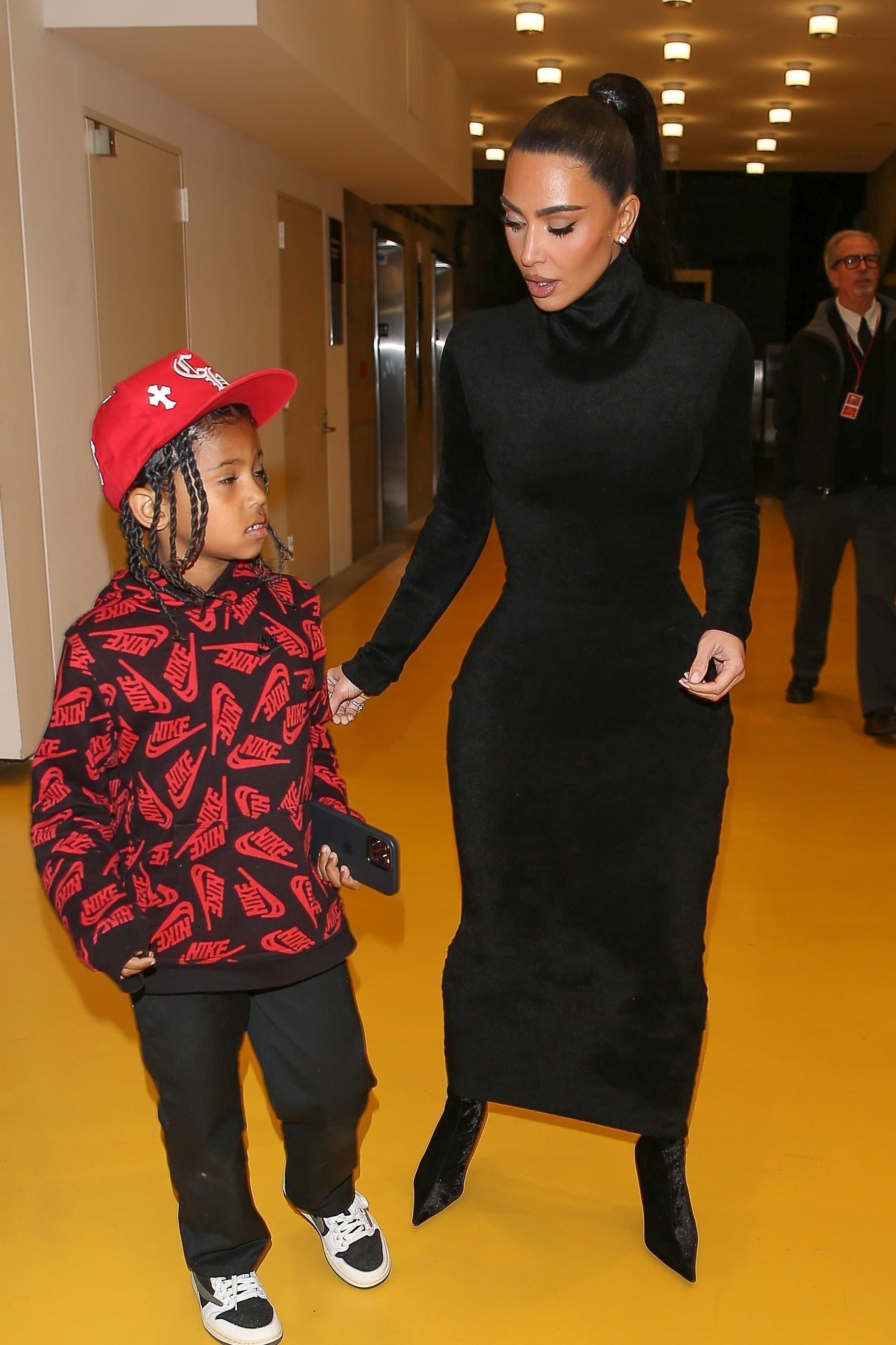 Access_Kardashian_03.jpg