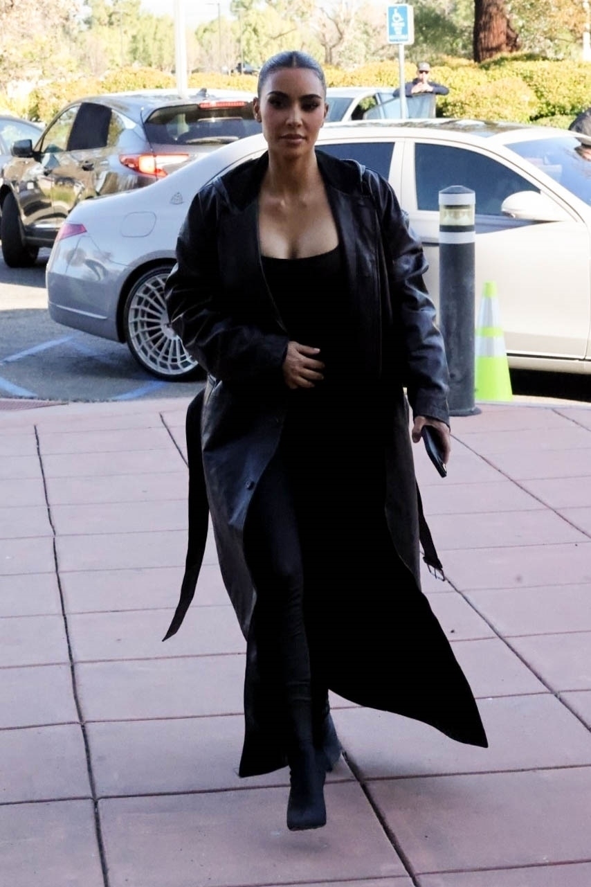 Access_Kardashian_02.jpg