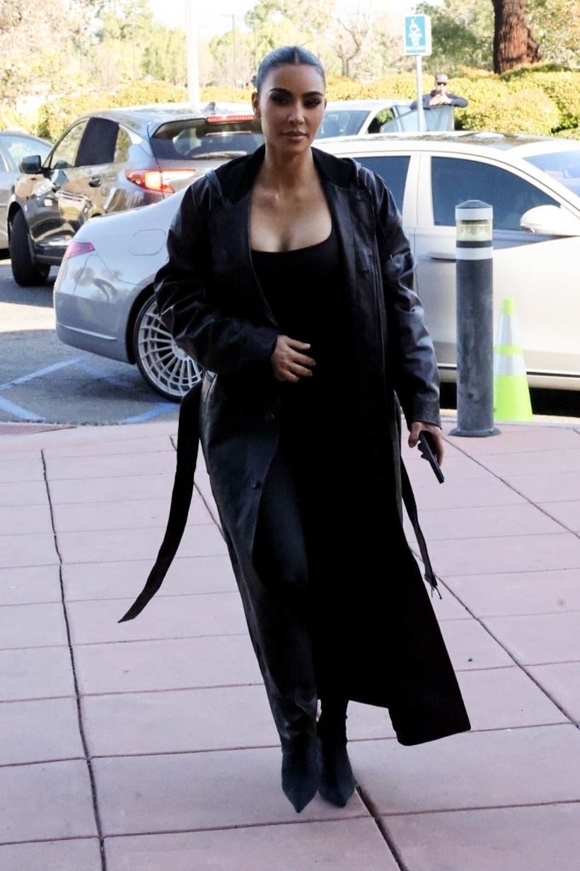 Access_Kardashian_03.jpg
