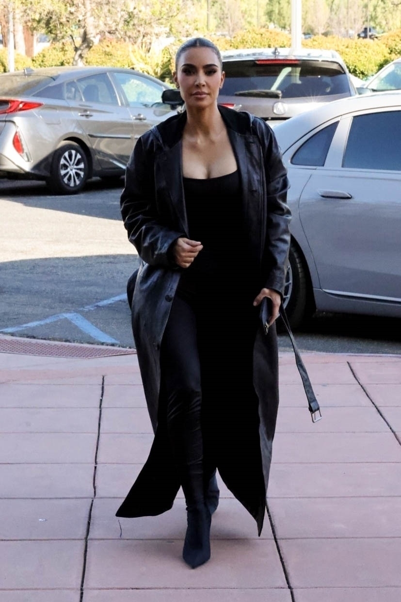 Access_Kardashian_05.jpg