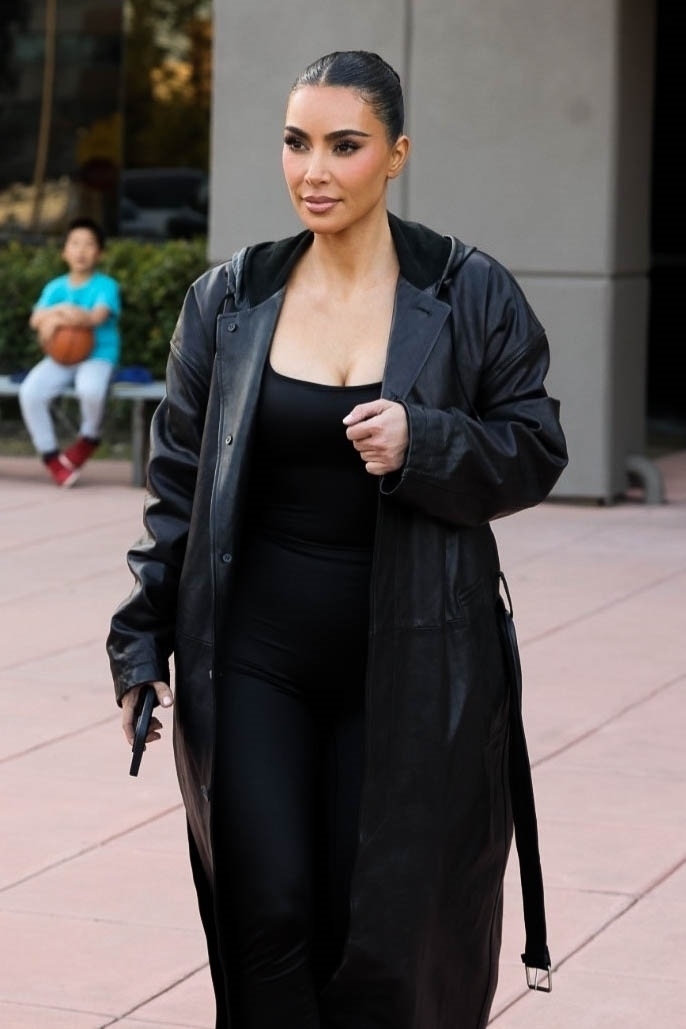 Access_Kardashian_03.jpg