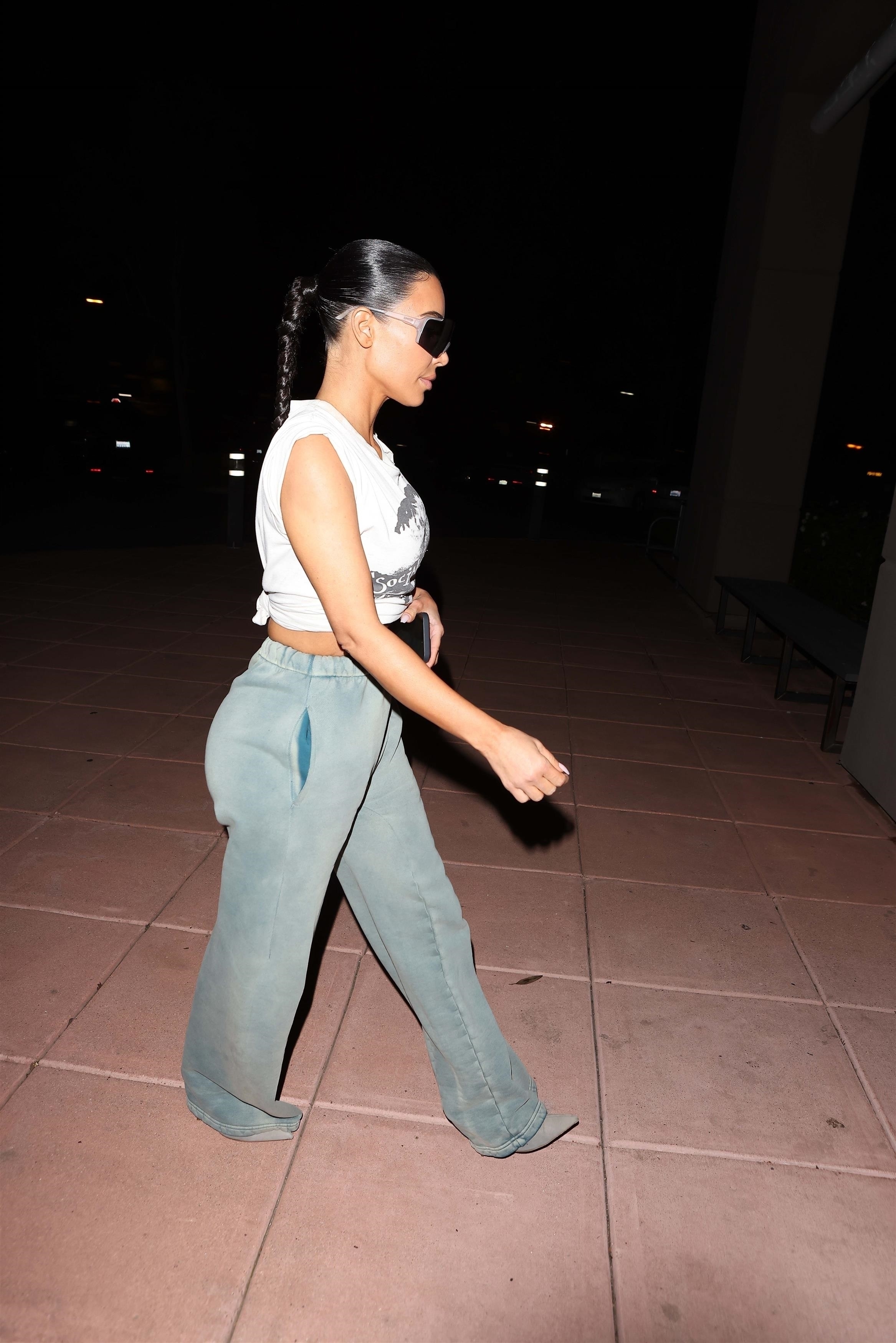 Access_Kardashian_050.jpg
