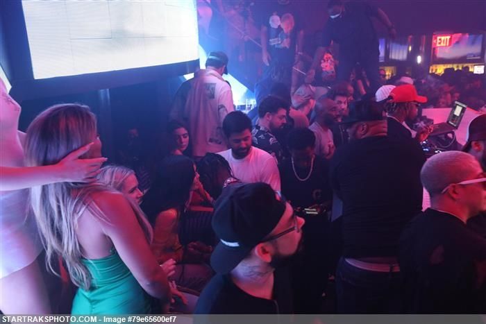 Access_Kardashian_007~0.jpg