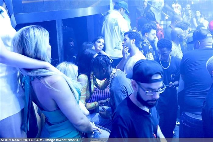 Access_Kardashian_010.jpg