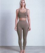 Access_Kardashian_07.jpg
