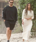 Access_Kardashian_007.jpg