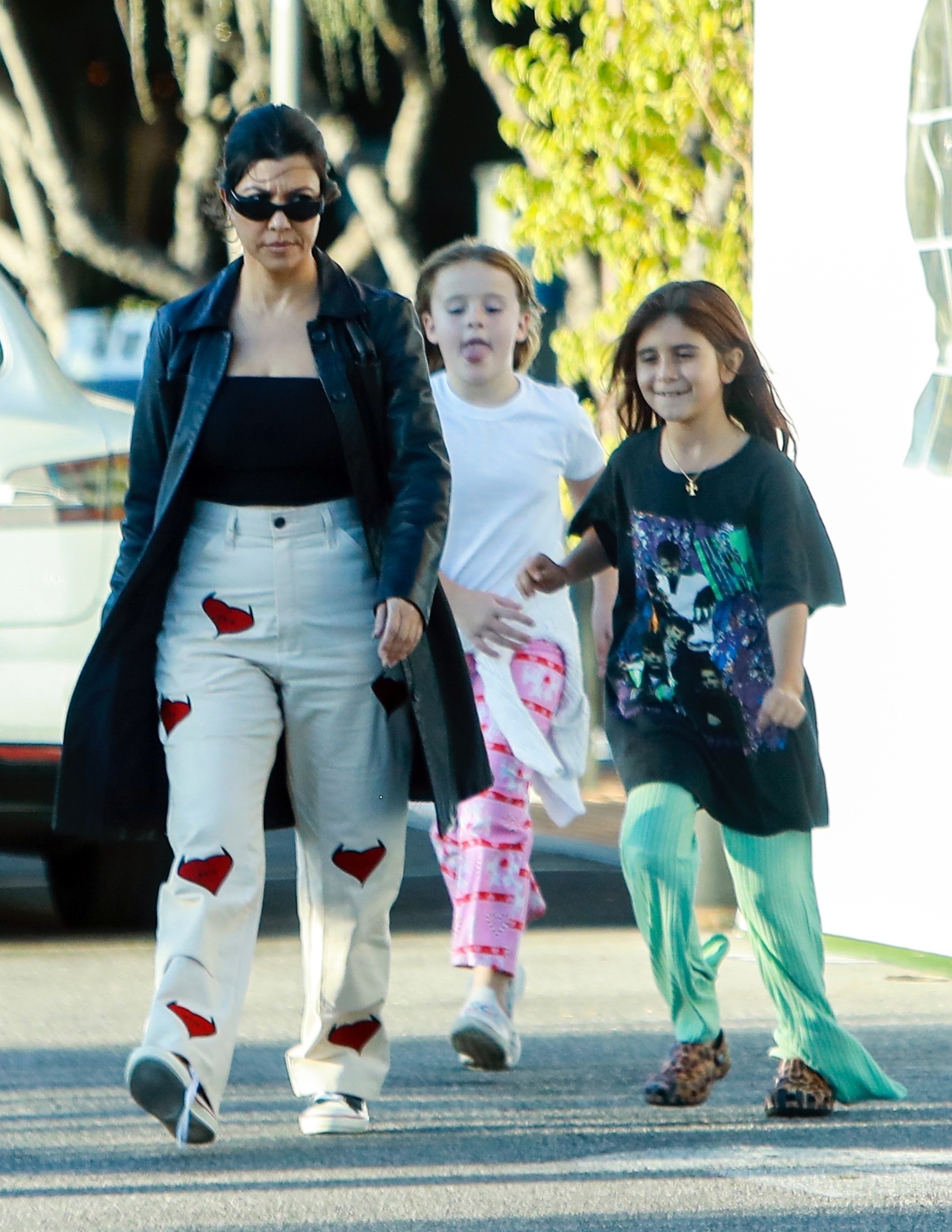 Access_Kardashian_001.jpg
