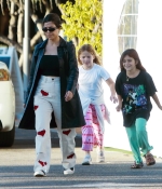 Access_Kardashian_005.jpg