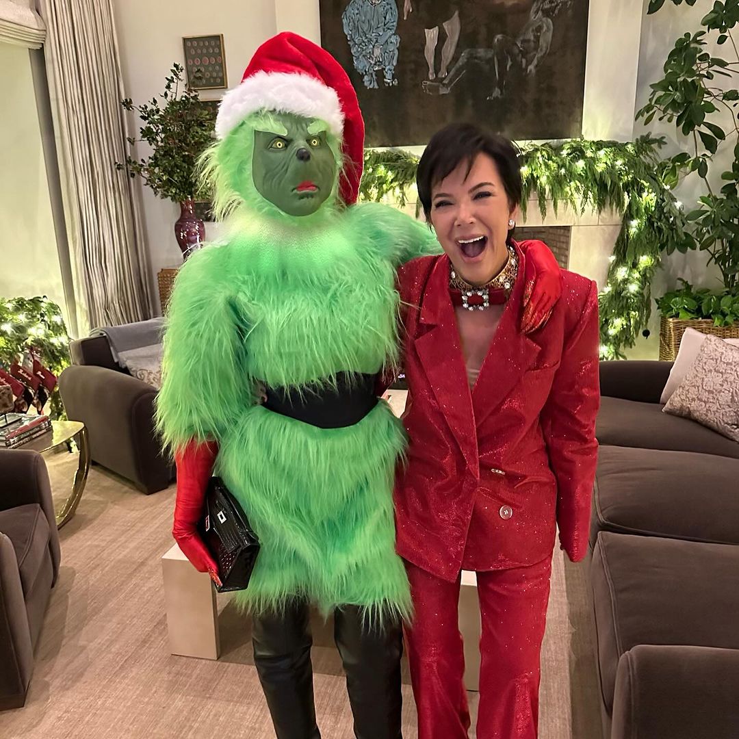 Access_Kardashian_11~0.jpg