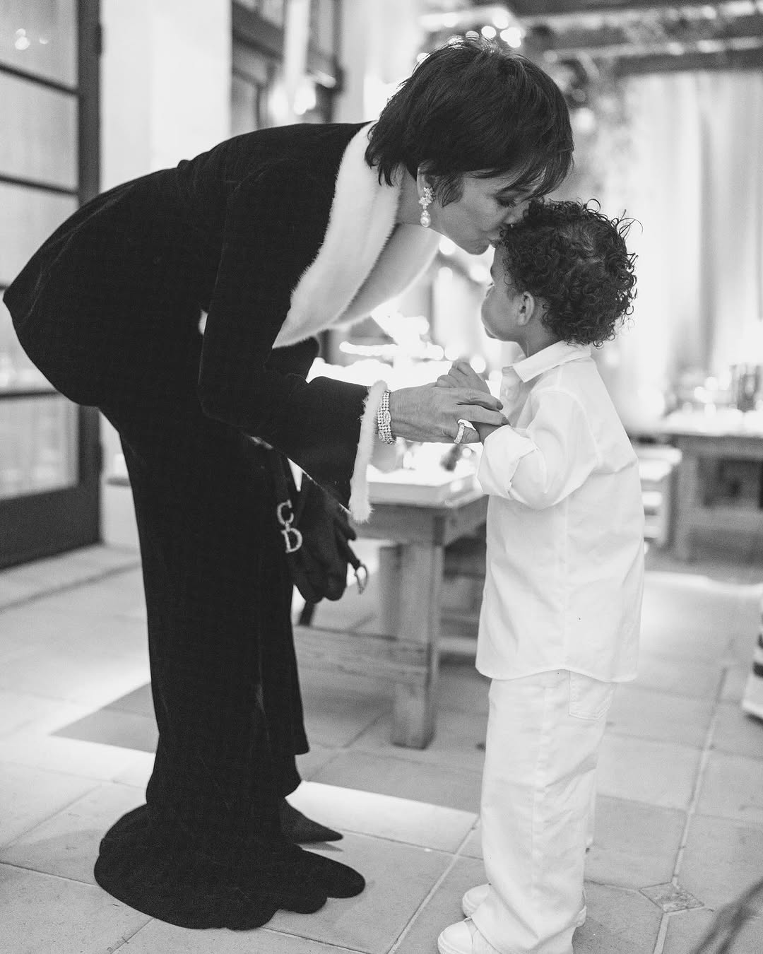 Access_Kardashian_14~3.jpg