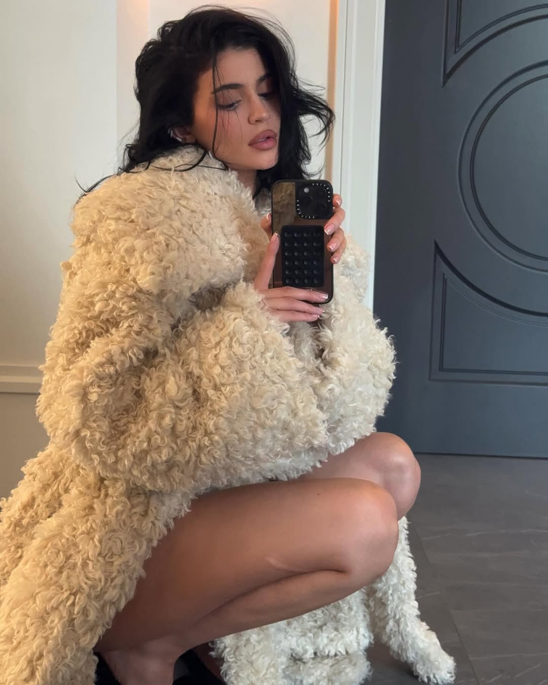 Access_Kardashian_5~3.jpg