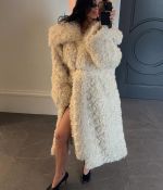 Access_Kardashian_2~5.jpg