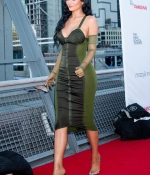 Access_Kardashian_002.jpg