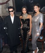 Access_Kardashian_03.jpg