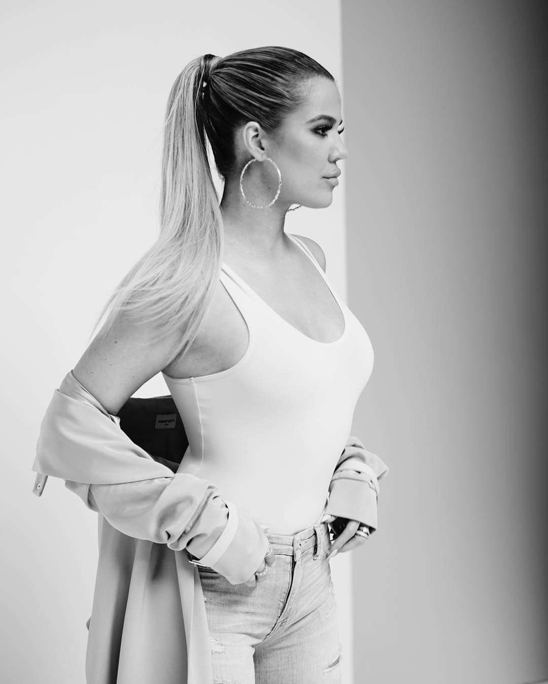 Access_Kardashian_03.jpg