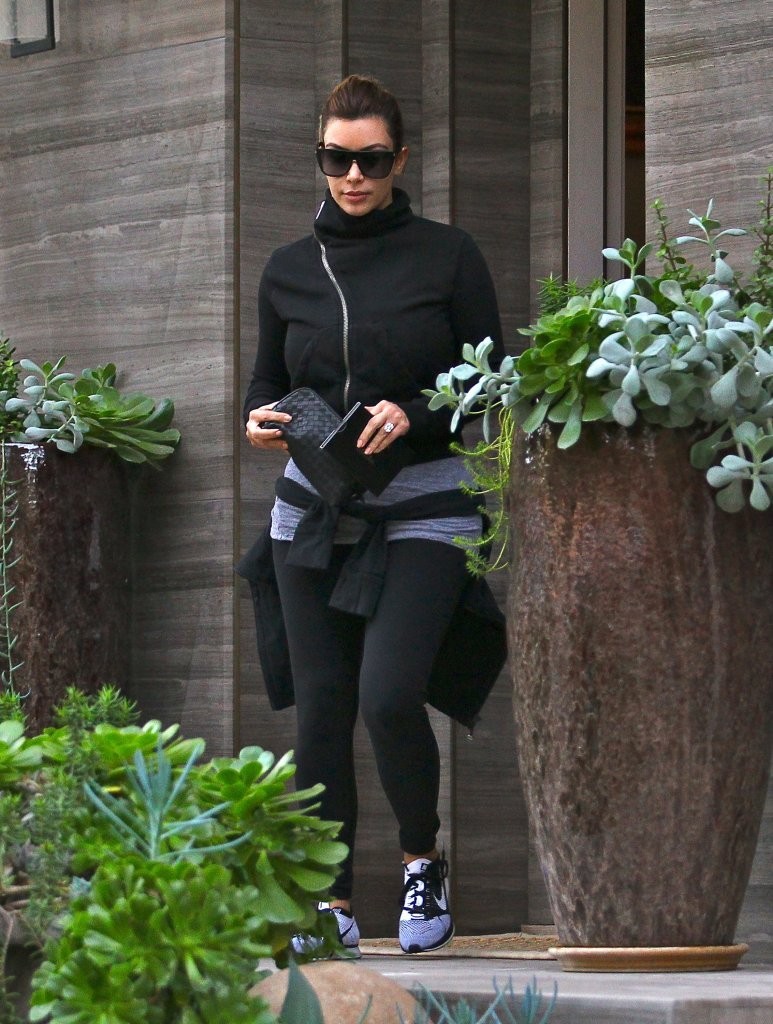 Access_Kardashian_03.jpg