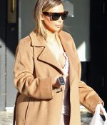 Access_Kardashian_02.jpg