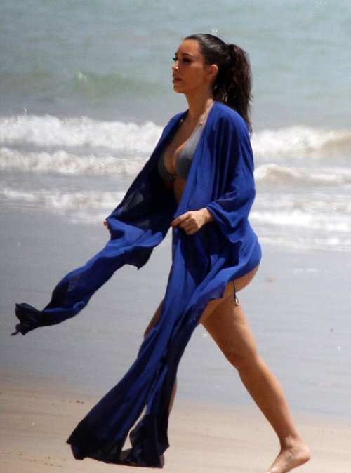 Access_Kardashian_05.png