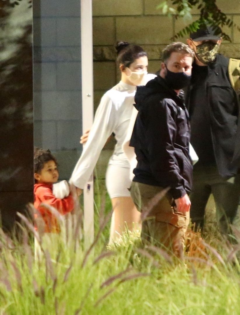 Access_Kardashian_004.jpg