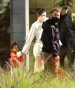 Access_Kardashian_004.jpg
