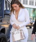 Access_Kardashian_09.jpg