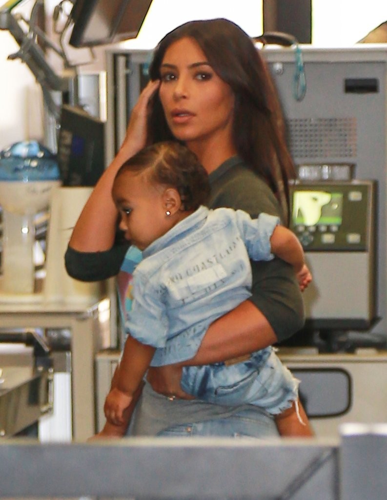 Access_Kardashian_020.jpg