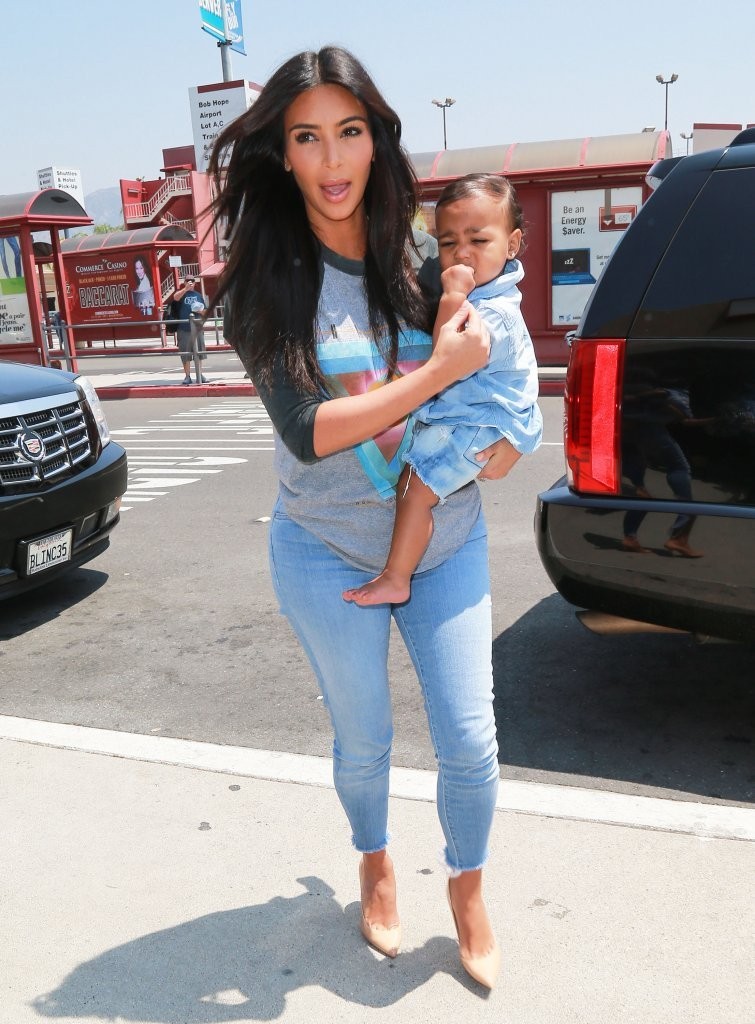 Access_Kardashian_05.jpg