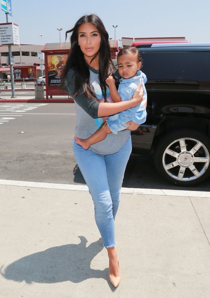 Access_Kardashian_07.jpg