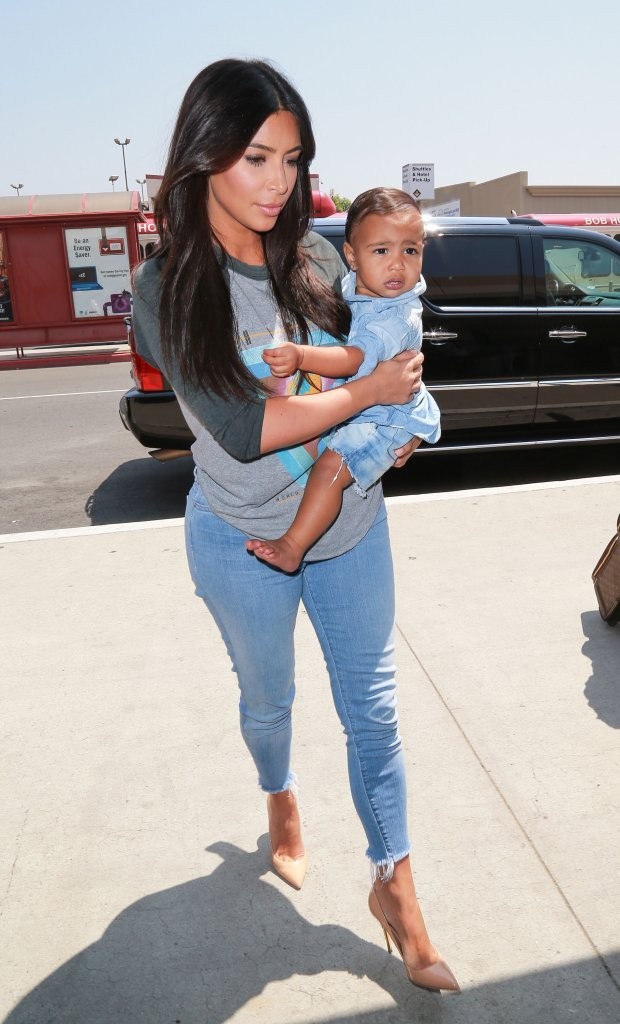 Access_Kardashian_09.jpg