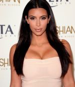Access_Kardashian_07.jpg