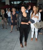Access_Kardashian_04.jpg