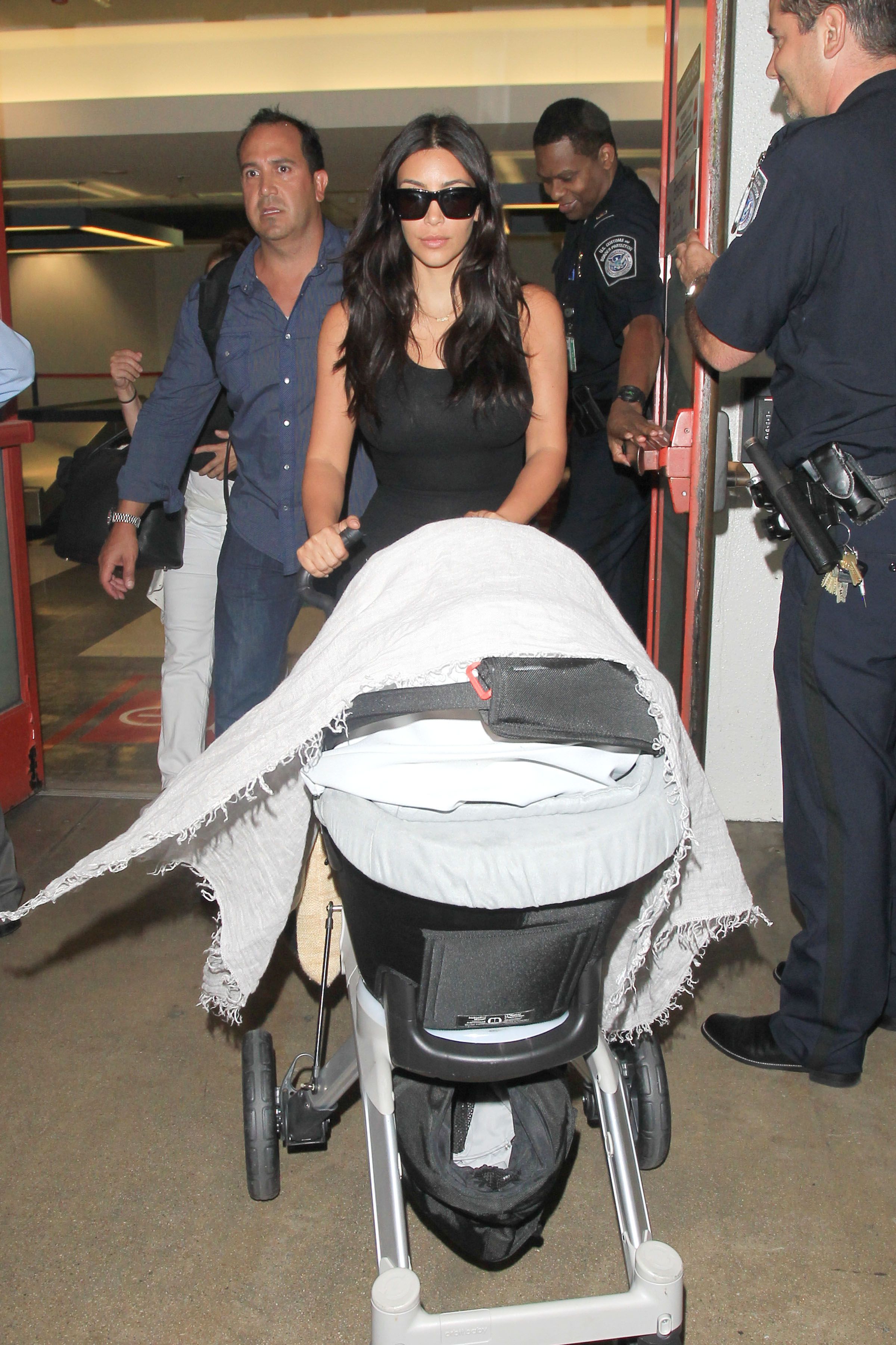 Access_Kardashian_04.jpg