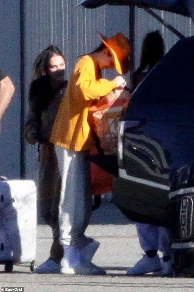 Access_Kardashian_001.jpg
